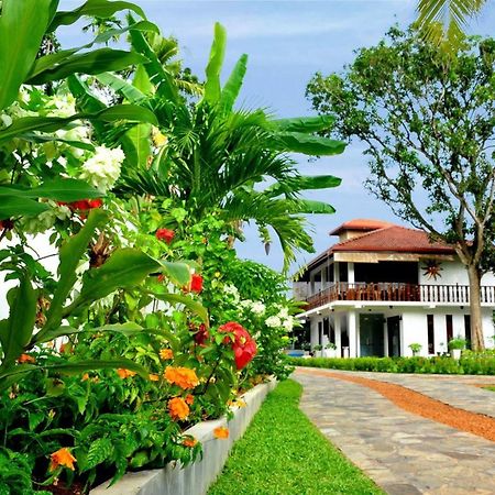 Rockery Villa Ayurveda Bentota Esterno foto