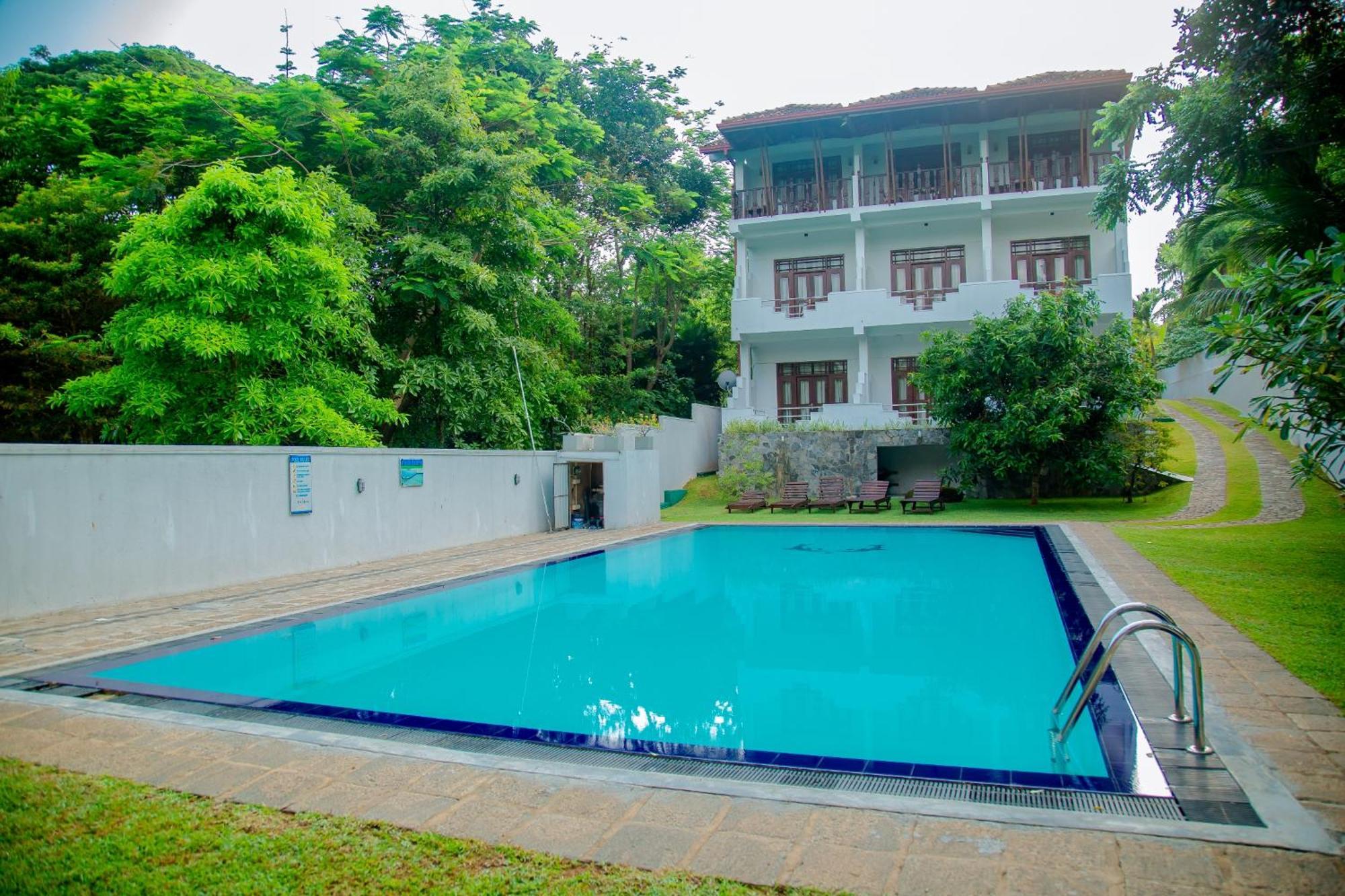 Rockery Villa Ayurveda Bentota Esterno foto