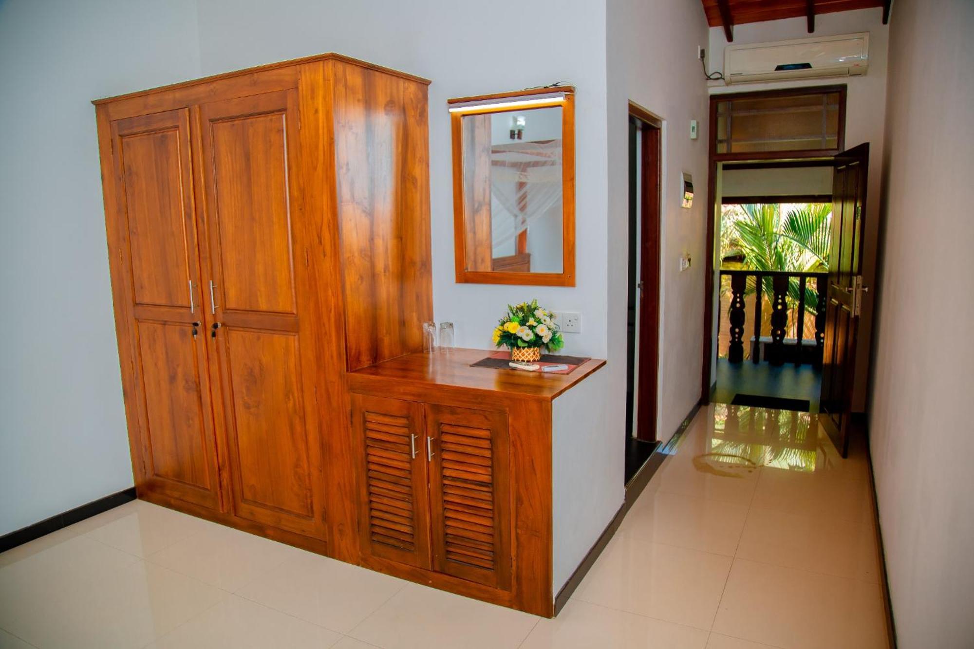 Rockery Villa Ayurveda Bentota Esterno foto