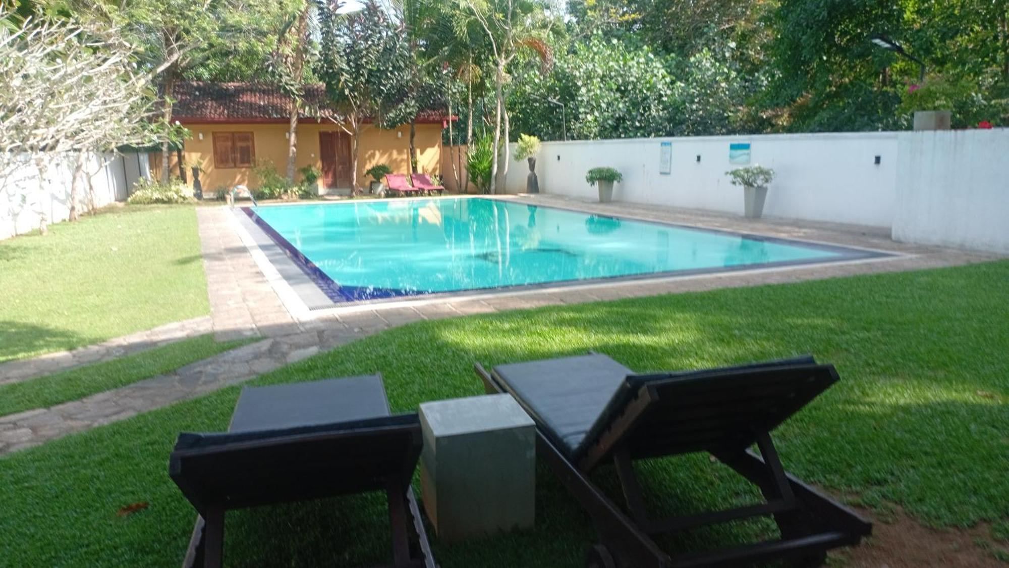 Rockery Villa Ayurveda Bentota Esterno foto