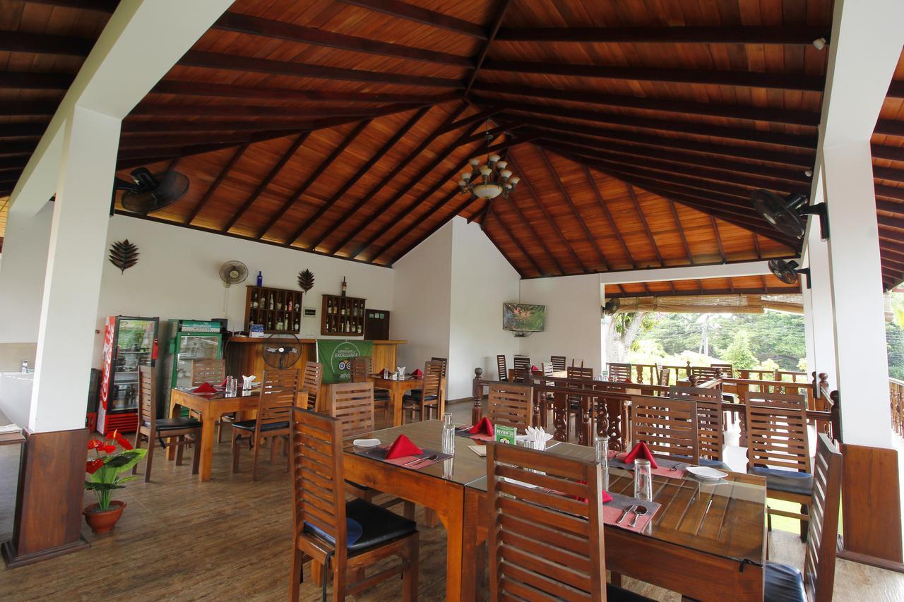 Rockery Villa Ayurveda Bentota Esterno foto