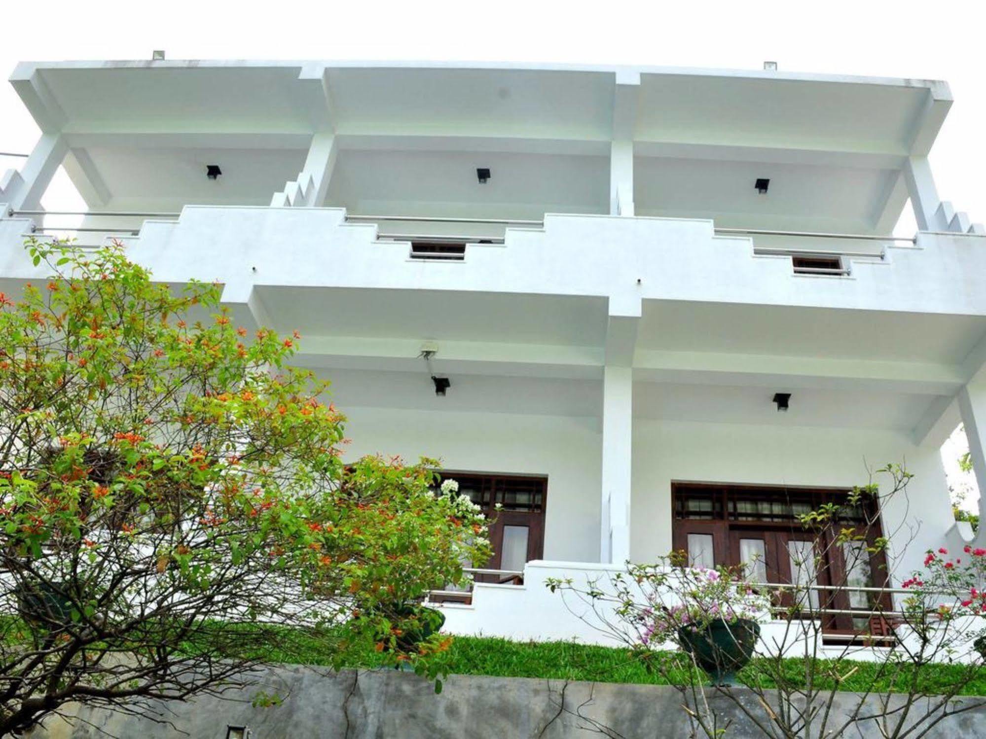 Rockery Villa Ayurveda Bentota Esterno foto